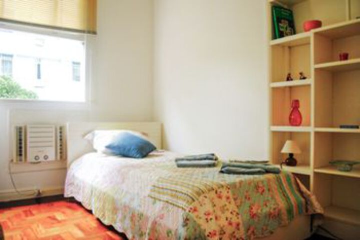 Room 6 of 36