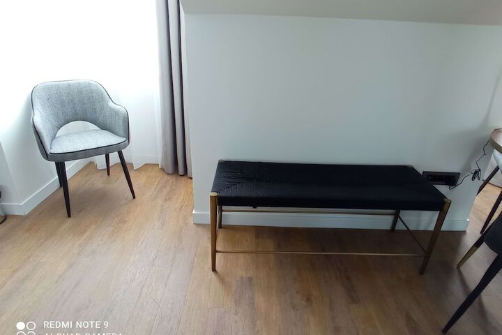 Room 27 of 113