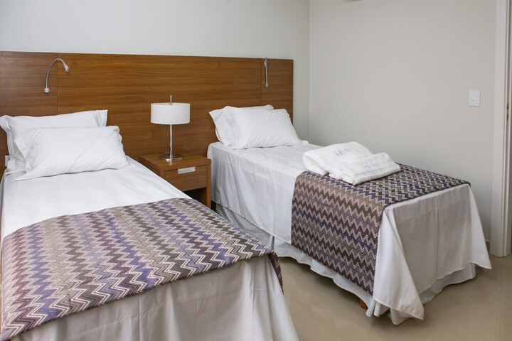 Room 3 of 38