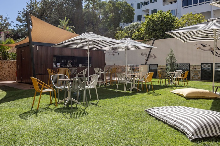Terrace/Patio 71 of 74