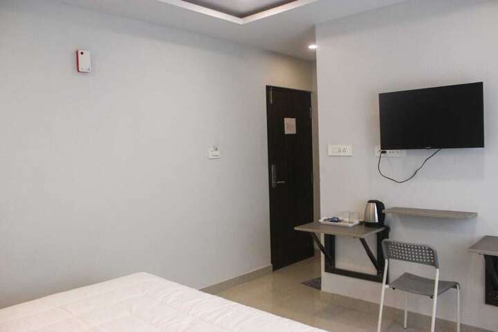 Room 4 of 29
