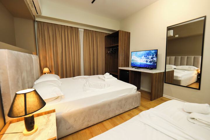 Room 30 of 73
