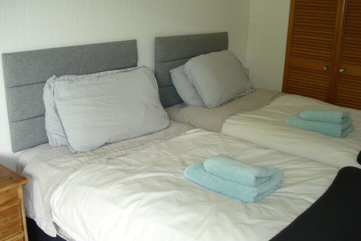 Room 5 of 12