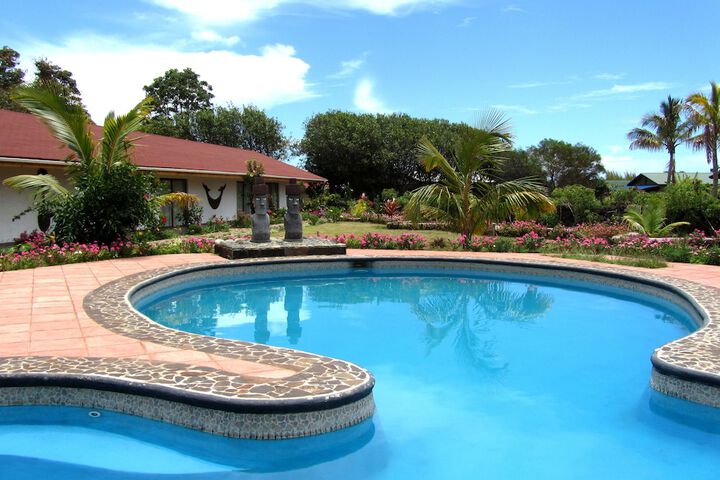 Pool 22 of 28