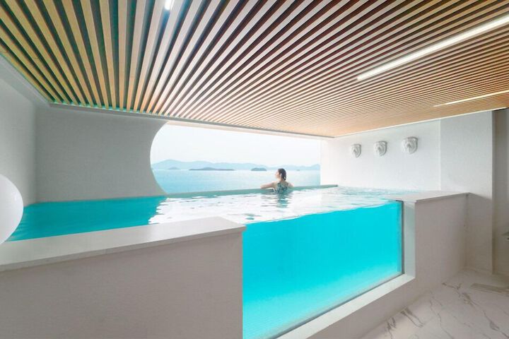 Pool 64 of 82