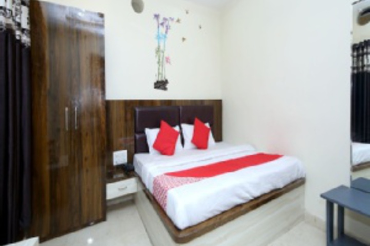 Room 392 of 407