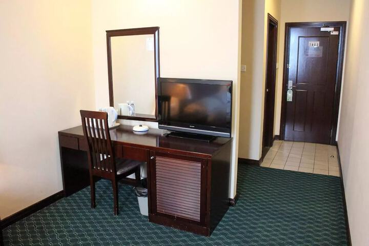Room 22 of 43