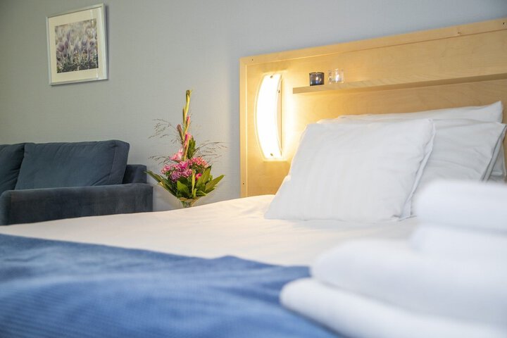 Room 2 of 13