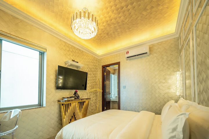 Room 36 of 285