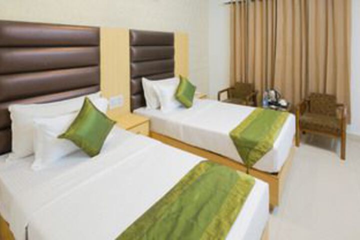 Room 16 of 35