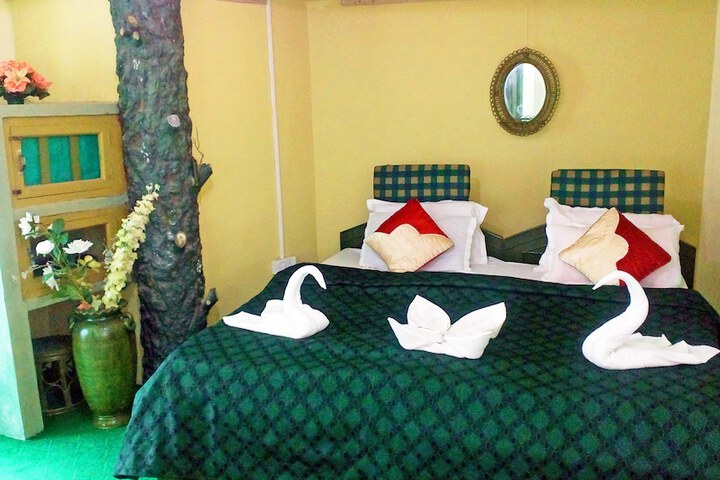 Room 21 of 27
