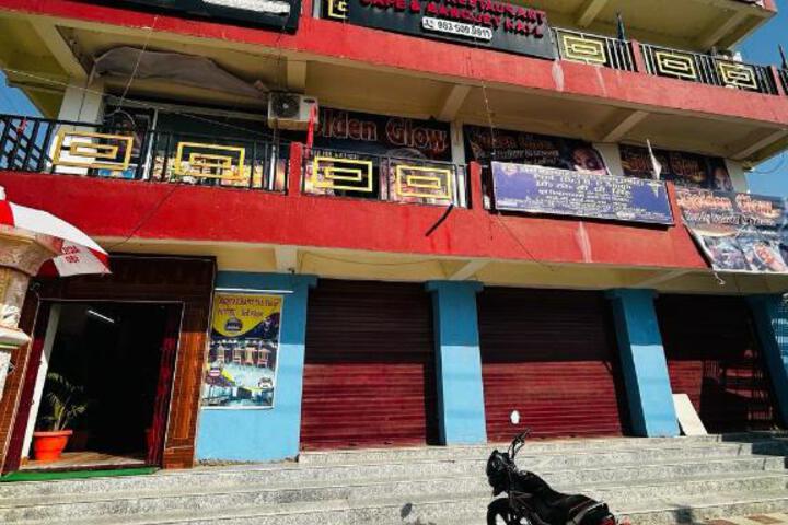 Umbrella Hotel & Banquet