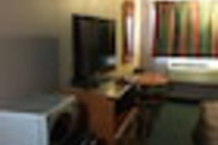 Room 5 of 27