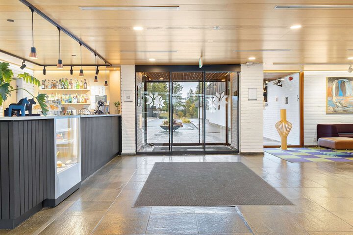 Lobby Photos