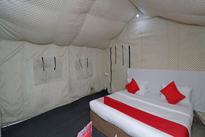 Room 17 of 32