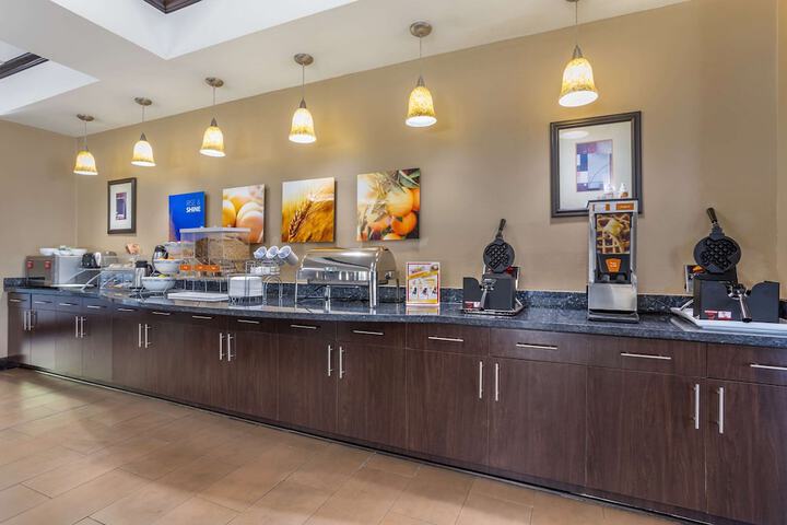 Breakfast area