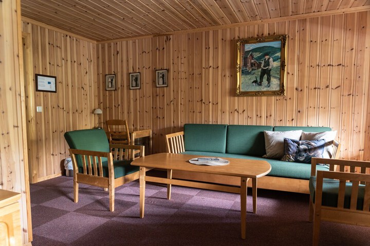 Room 27 of 117