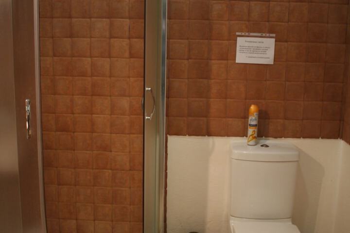Room 19 of 37