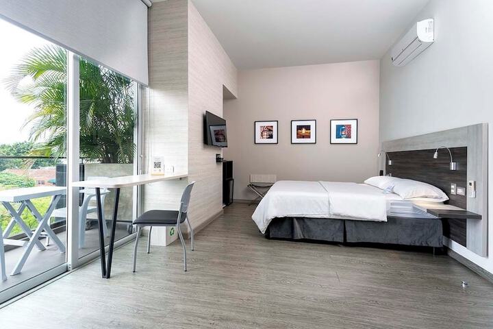 Room 6 of 24