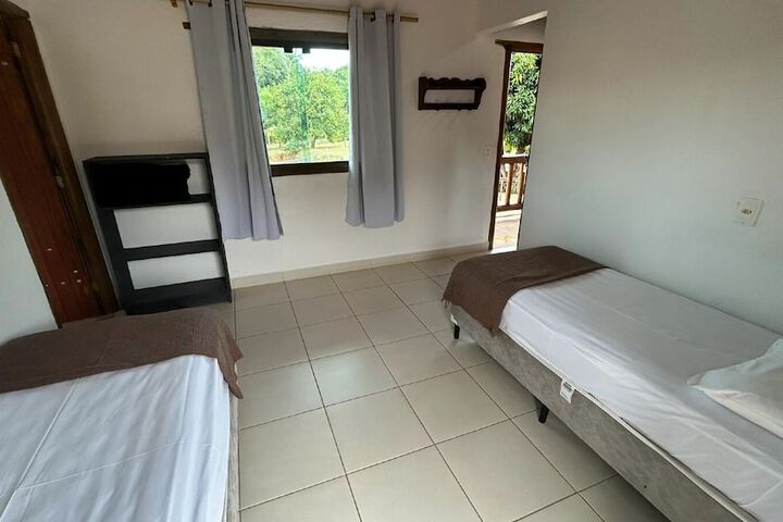 Room 4 of 28