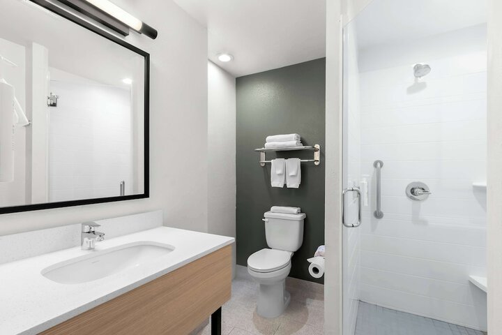Bathroom shower
