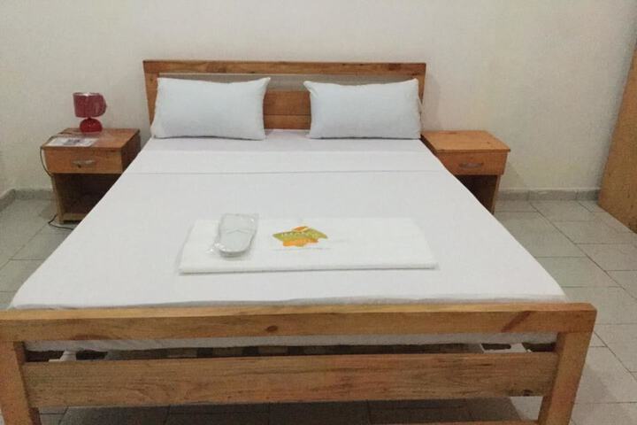 Room 5 of 48