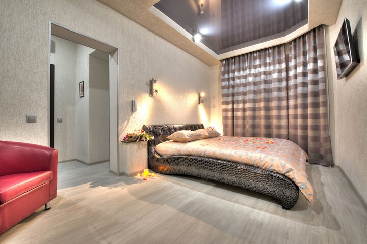 Room 9 of 26