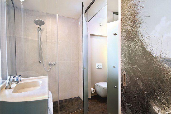 Clean Restrooms