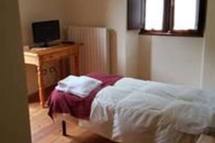 Room 17 of 39