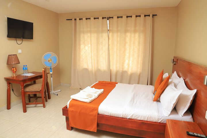 Room 17 of 52