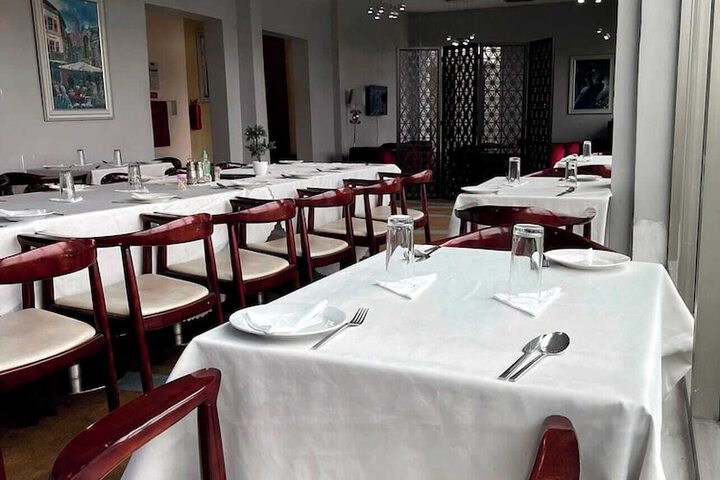 Dining 18 of 47