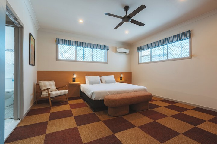 Room 30 of 123
