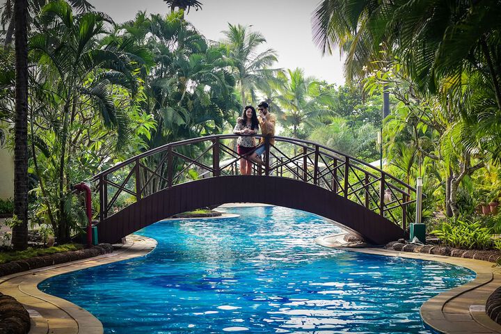 Pool Hotel