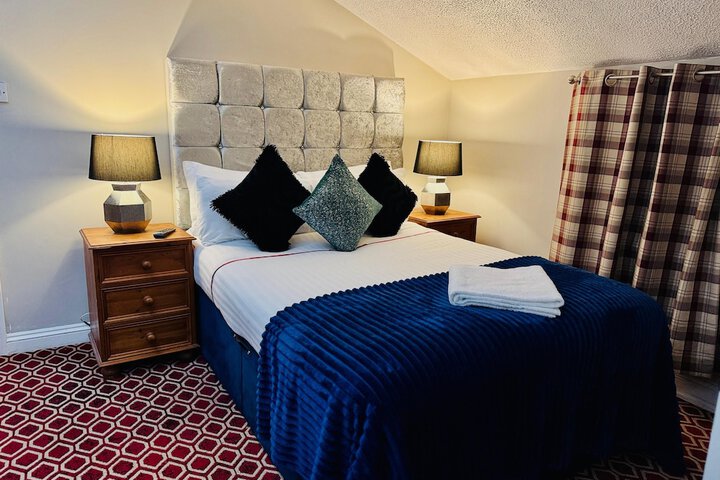 Room 16 of 29