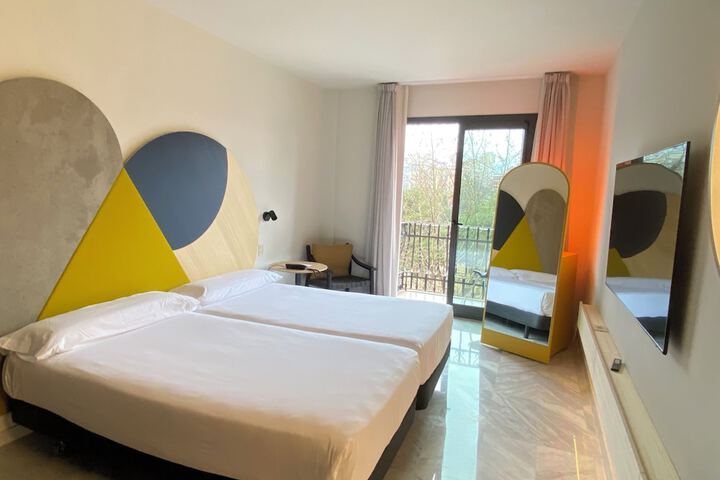 Room 60 of 265