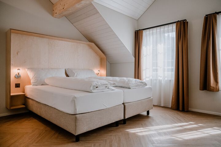 Room 25 of 80