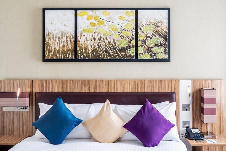 Room 20 of 74