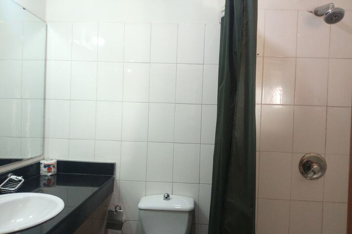 Room 33 of 43