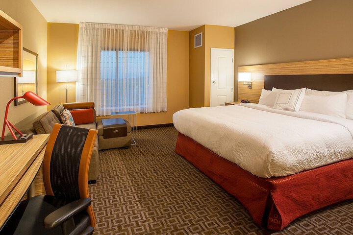 Room 4 of 47
