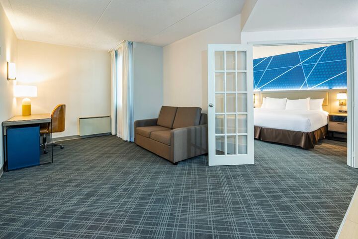 Room 25 of 60