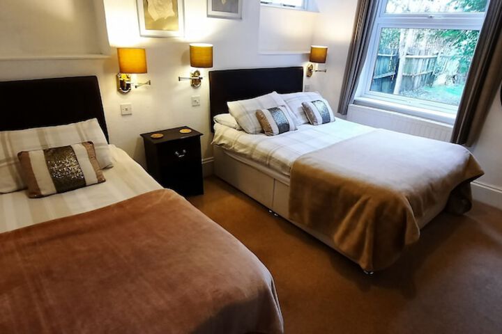 Room 5 of 39