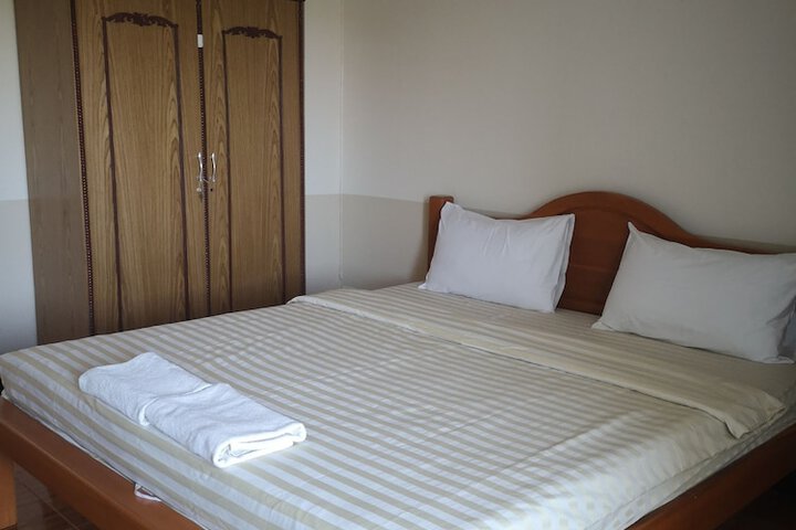 Room 4 of 21