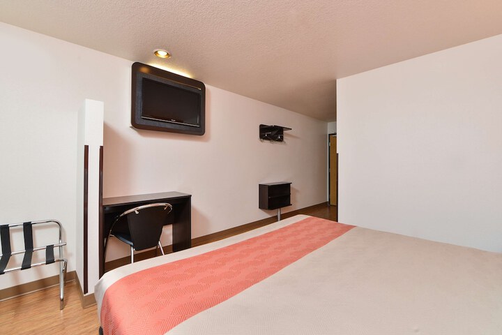 Room 14 of 31