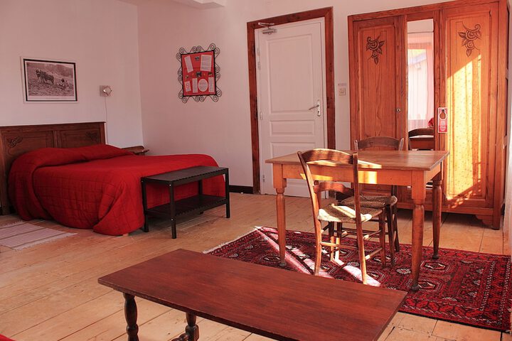Room 33 of 67