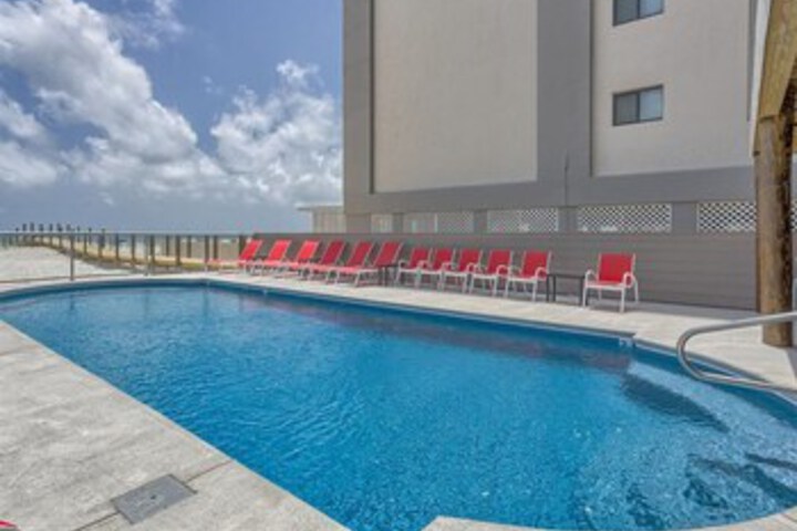 Pool 55 of 91