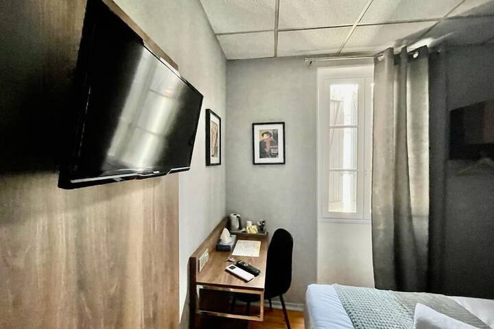Room 18 of 44