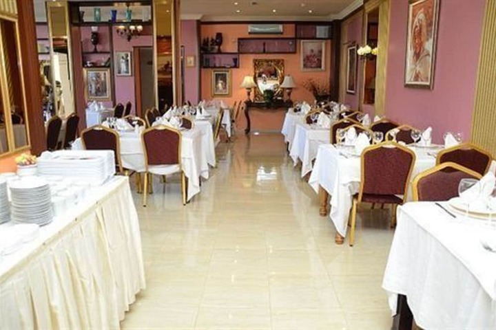 Dining Photos