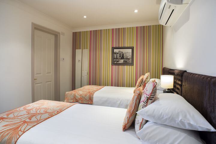 Room 20 of 50