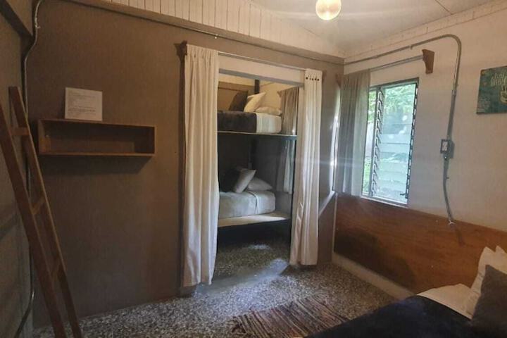 Room 7 of 24