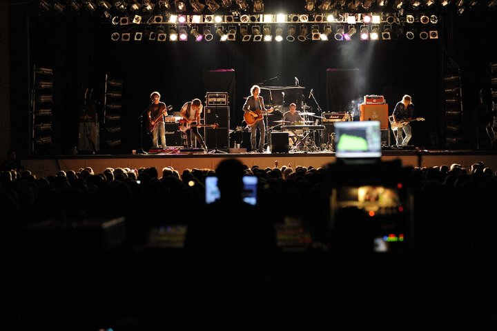 Entertainment 22 of 32